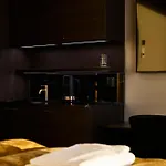 Jauri 4*