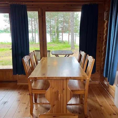 Lomakeskus Jauri 4*